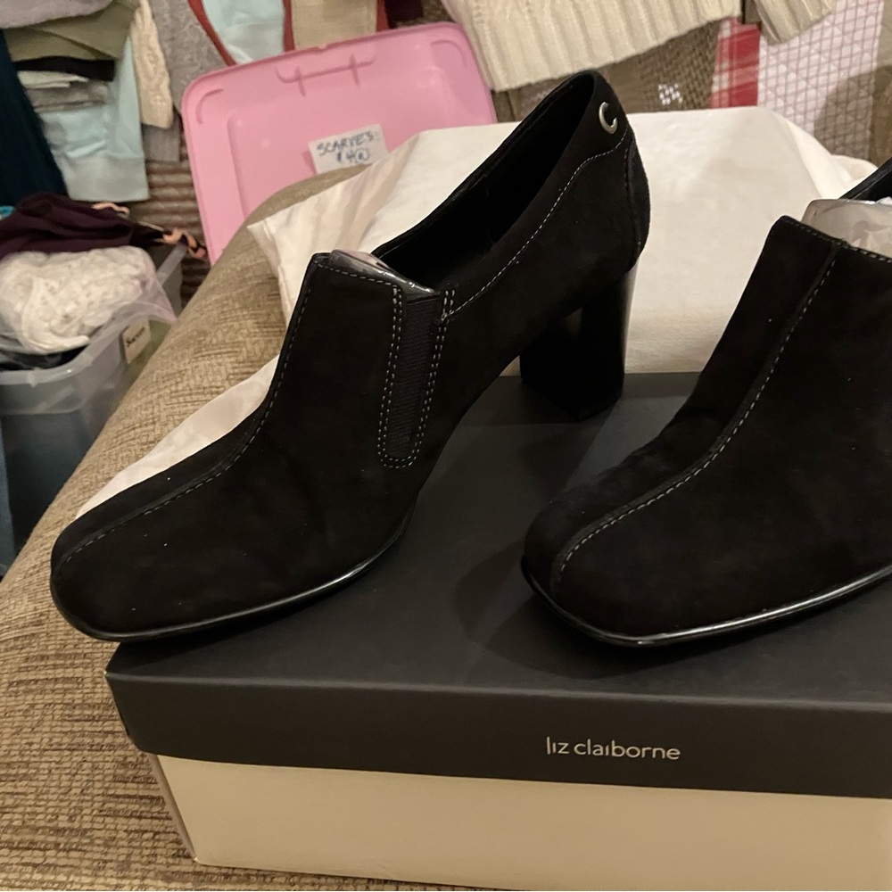 Liz Claiborne black heels